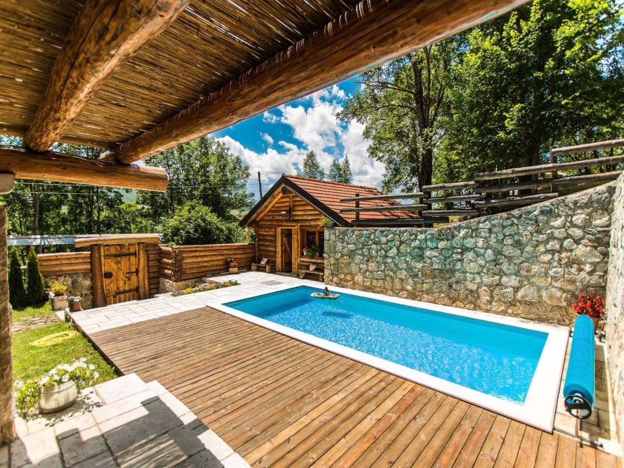 Chalet Pleasant Chalet In With Private Pool *